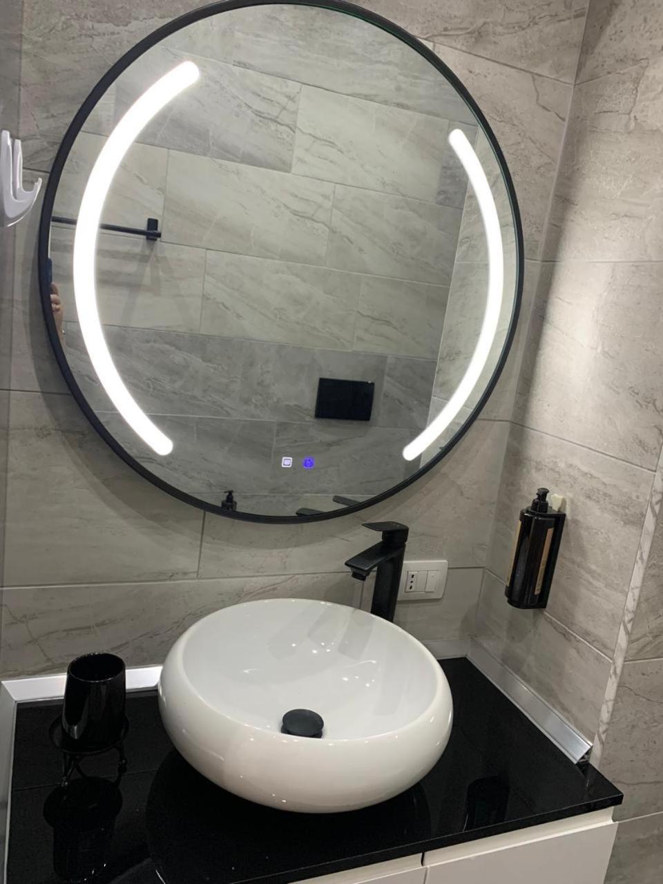 New Valona Apartment City Center Vlorë Eksteriør billede